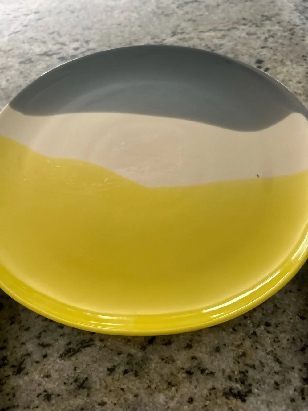 Myro by CRATE & BARREL Citron, Gray & Cream Striped, Coupe smooth‎ plate set 5
